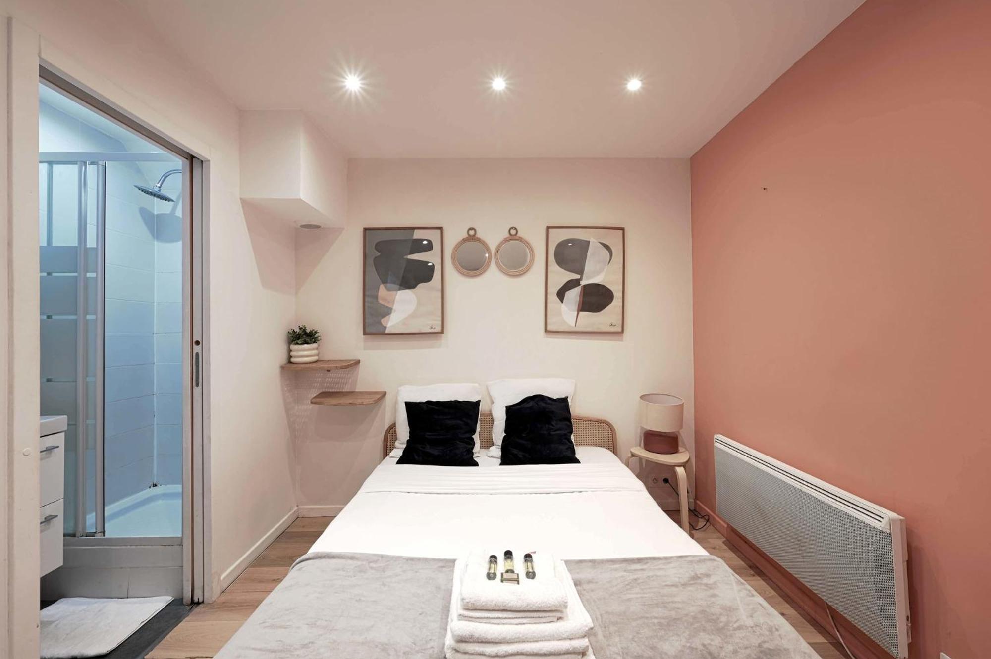 Charming Duplex For Four * Paris